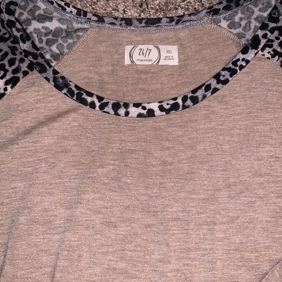 Maurice’s Baseball Tee - Picture 3 of 5